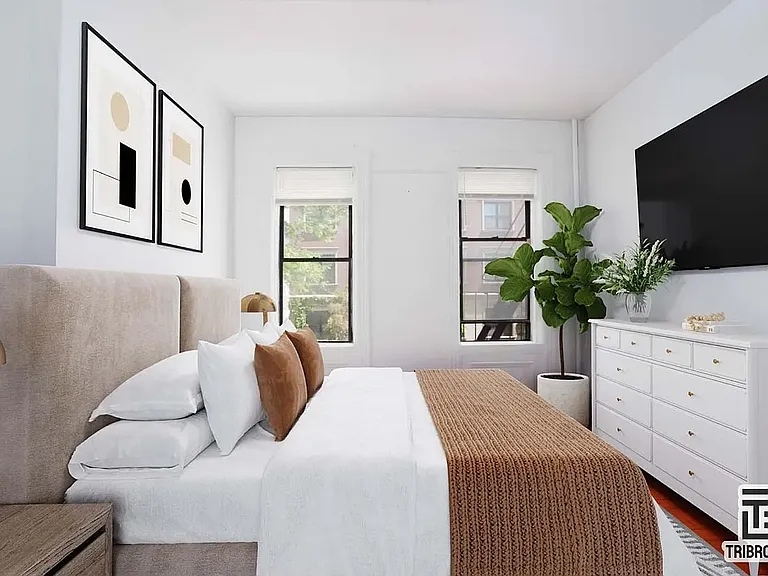 102 Baltic St #2R — Photo 3