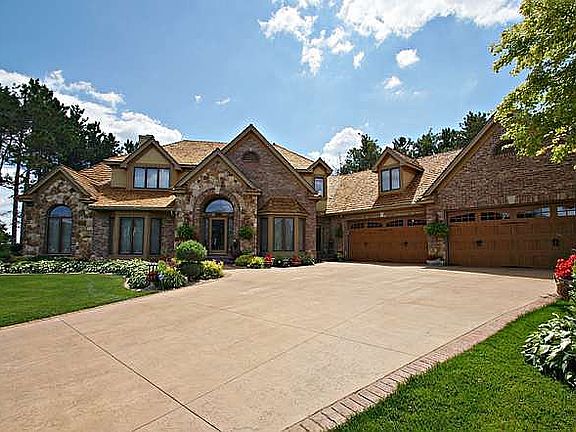 2nd image of 4170 Wind Song Cir NE