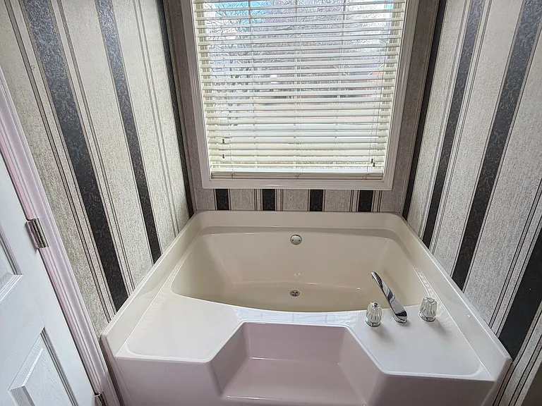 742 Bostonian Way — Photo 59