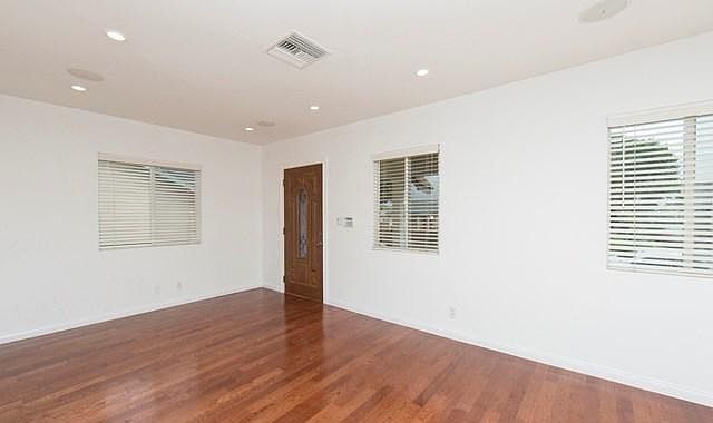 1st image of 541 Hargrave St