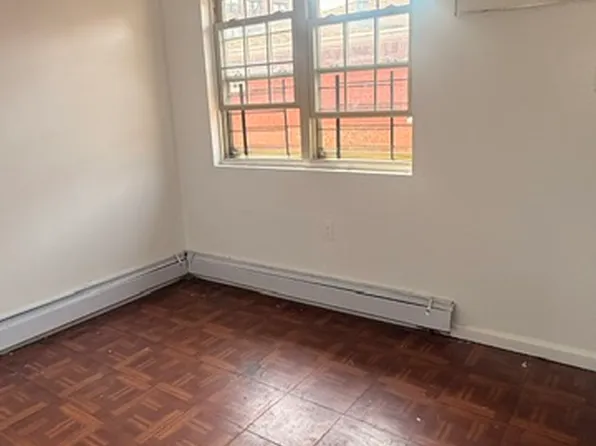 17244 Henley Rd Floor 3, Jamaica, NY 11432