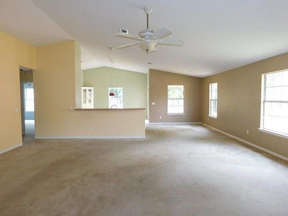 5th image of 533 Desert Oak Dr