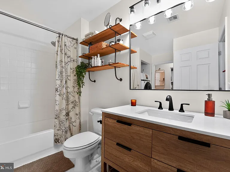 23 Pierside Dr #215 — Photo 23