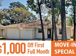 16 W Bigelow Oak Ct, Spring, TX 77381