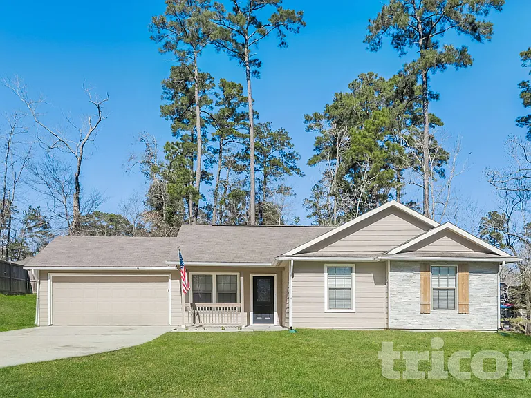 10951 Royal Forest Dr — Photo 1