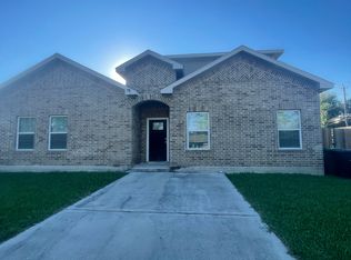 10453 Castleton St, Houston, TX 77016