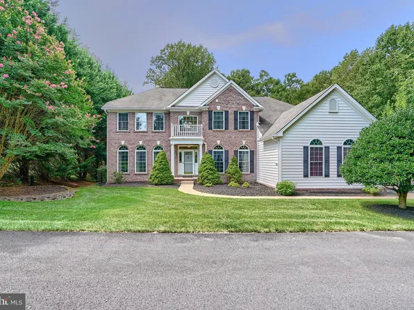 1900 Coachman Ct, Fallston, MD 21047