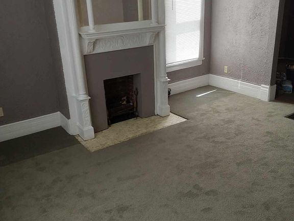 2nd image of 326 W 5th St APT 1
