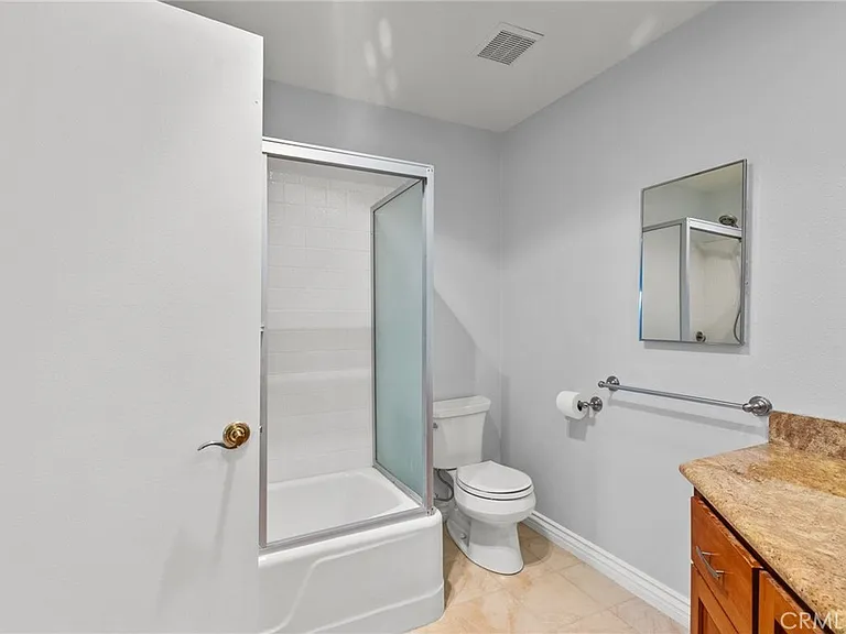330 W California Blvd — Photo 27