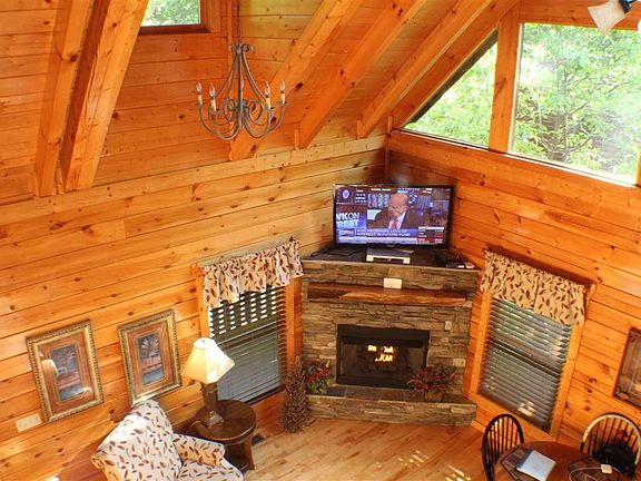 3rd image of 2017 Settlers Ridge Way