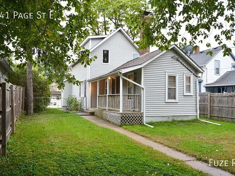 241 Page St E — Photo 24
