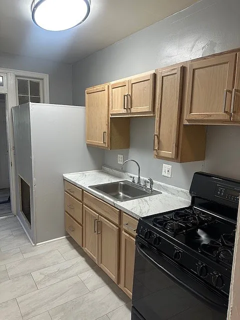 2 bed, 850 sqft, $1,595 — Photo 4