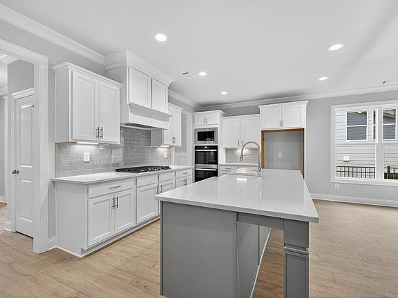 7th image of this home