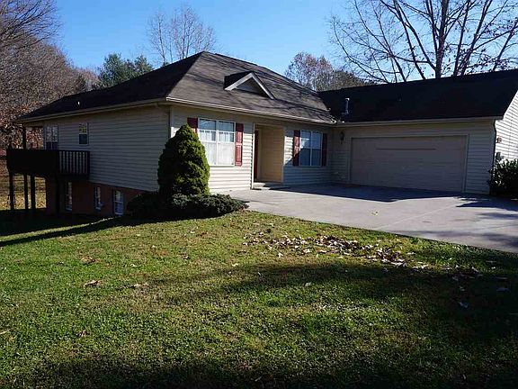 4th image of 2097 Deerfield Cir