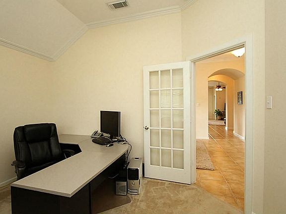 5th image of 28207 Sweet Oak Ln