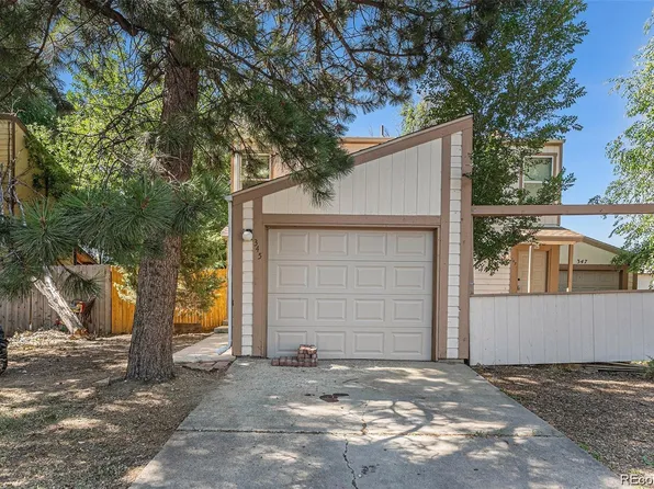 345-347 Colony Place, Longmont, CO 80501