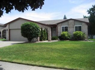 13634 Biscayne Dr, Sterling Heights, MI 48313