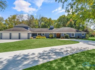 1400 Old Trail Rd, Maumee, OH 43537