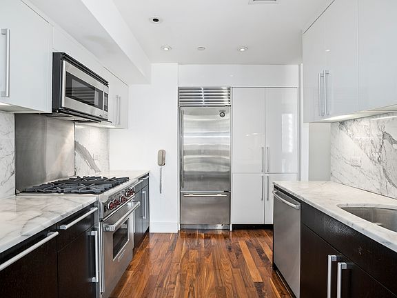 4th image of 300 E 79th St APT 5C
