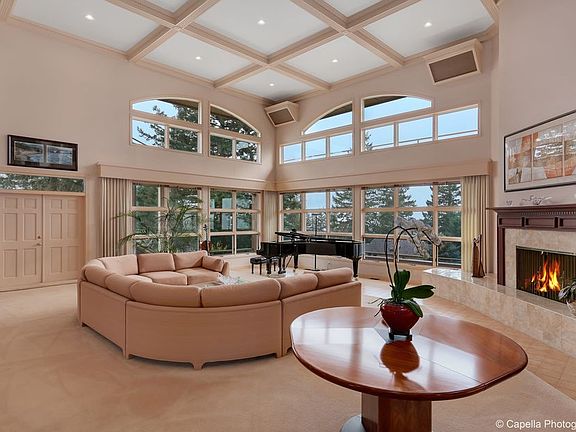 Soaring Great Room