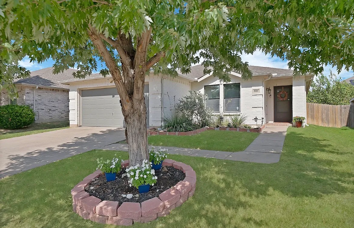 3 bed, 1509 sqft, $2,200 — Photo 1