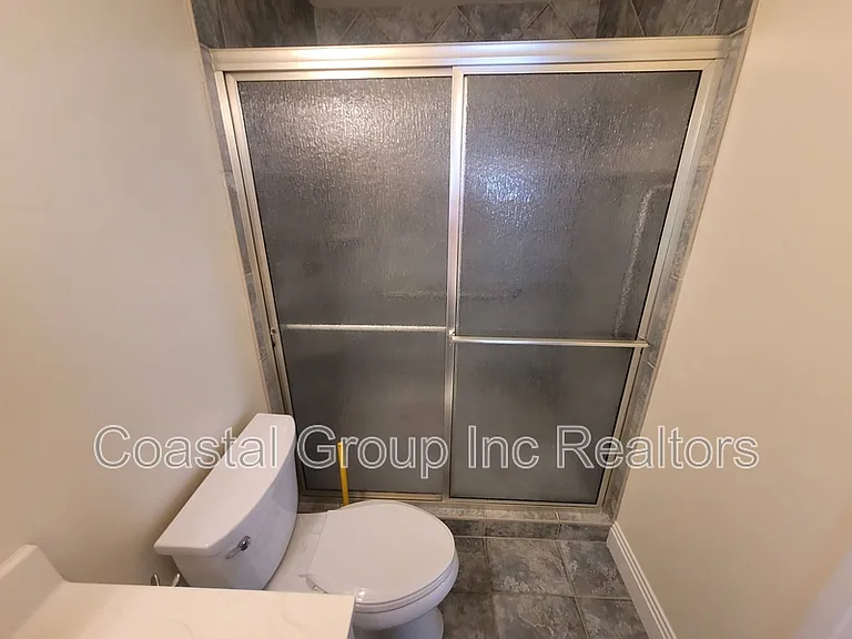 2309 Wake Forest St — Photo 15