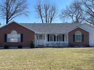 802 S Jefferson St, Centralia, MO 65240