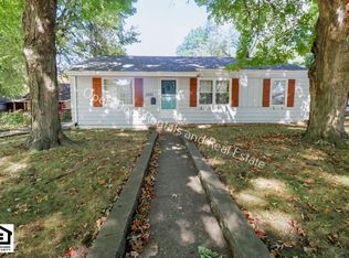 1051 Curdes Ave, Fort Wayne, IN 46805