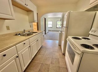 414 Dousman St APT 3, Green Bay, WI 54303