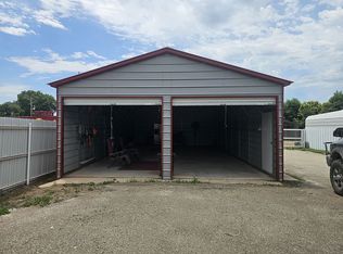1038 Bailey St, Waynoka, OK 73860