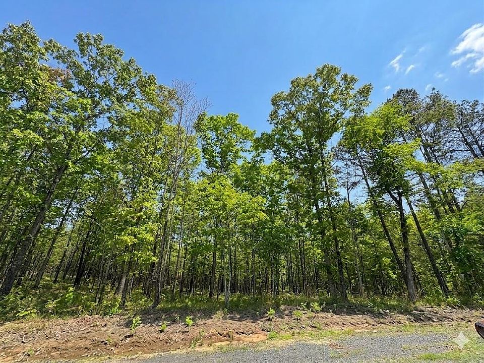 1st image of 2 Hillside Way
