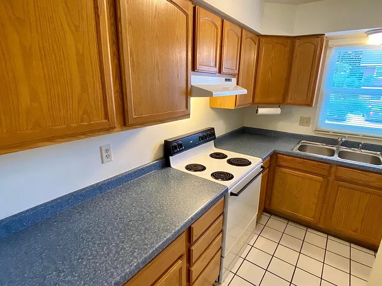 3829 Cliffside Dr — Photo 1
