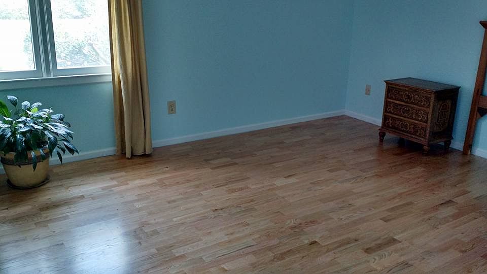 1st image of 3527 Lakewood Pl