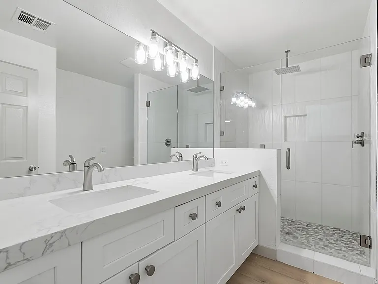 3514 E Murrieta Rd — Photo 3