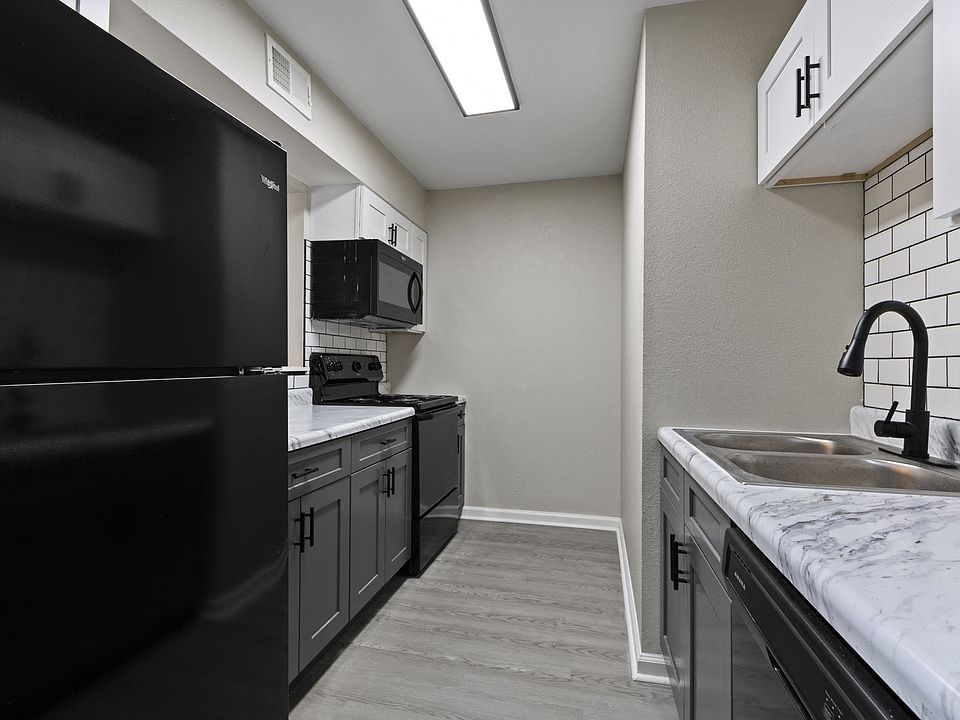 1st image of 2901 N Elgin St #2923-2