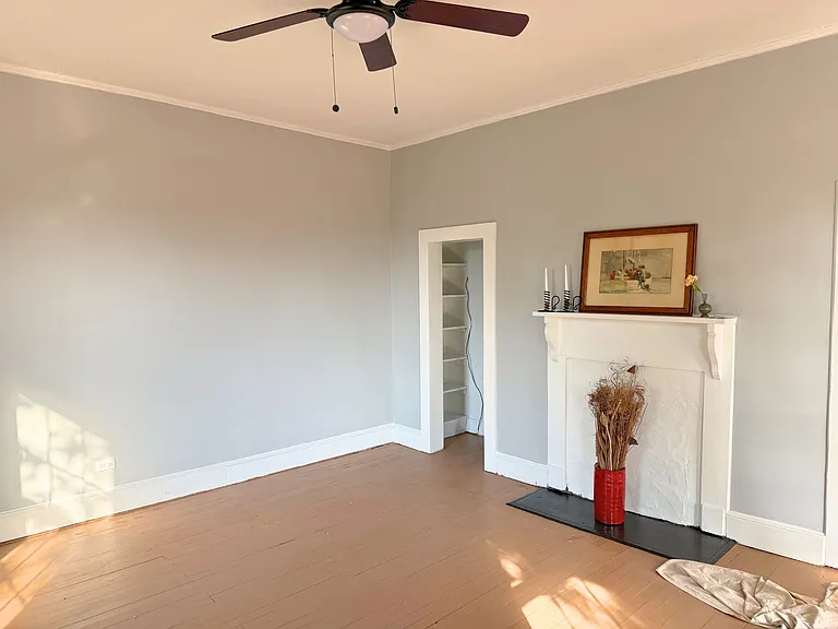 216 Lester Ave — Photo 4