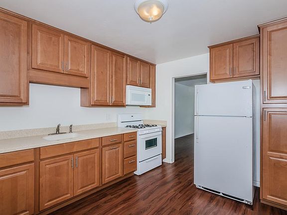 5th image of 4158 1/2 Alabama St