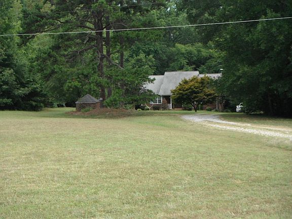 2nd image of 150 Carrie Dr