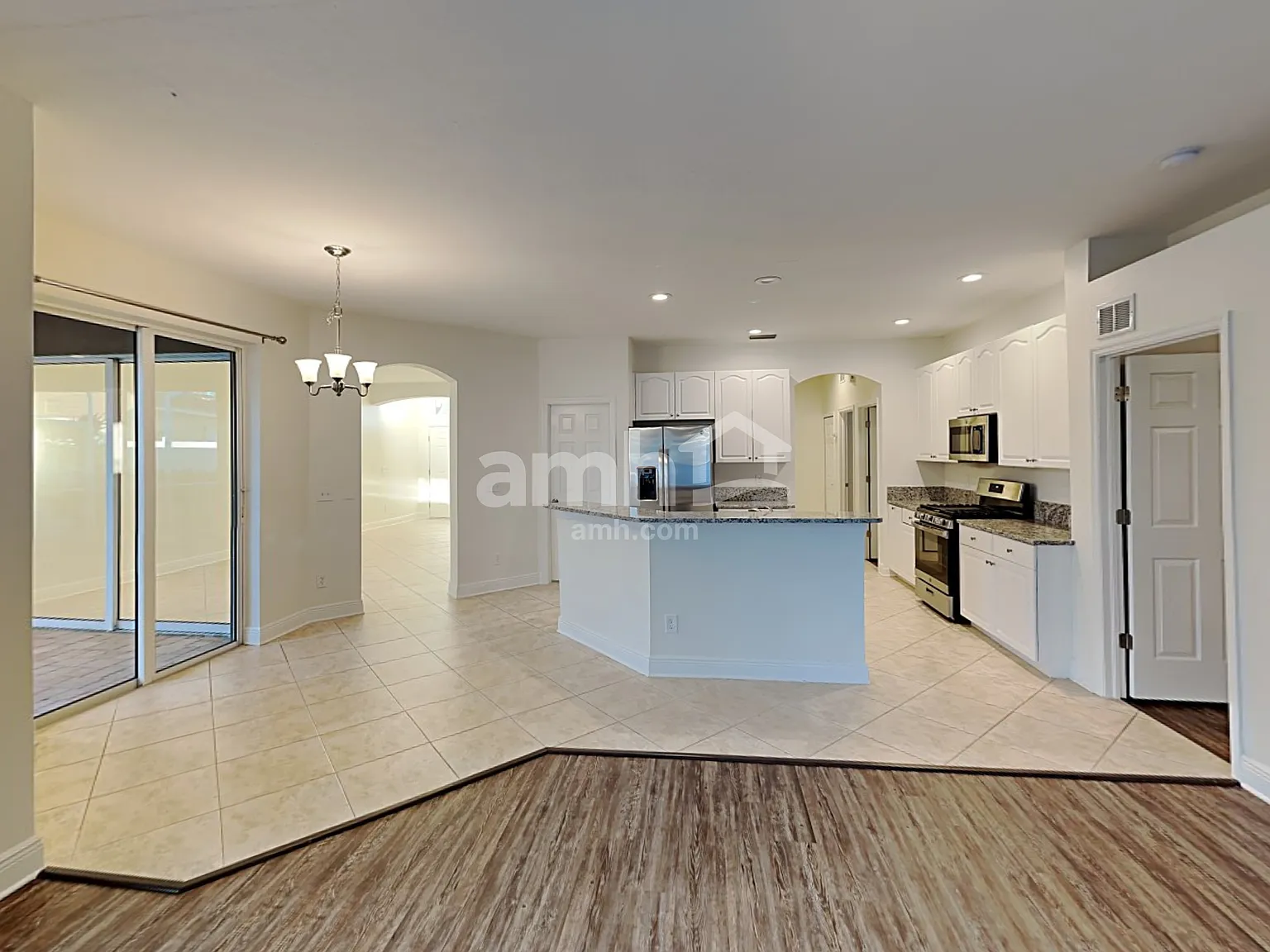4 bed, 3.0 bath, 2274 sqft, $3,295 — Photo 4