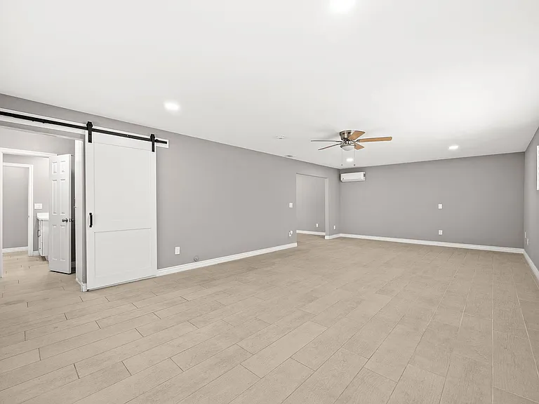 1641 Maywood Ave — Photo 14