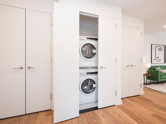 3rd image of 411 W 35th St #4N