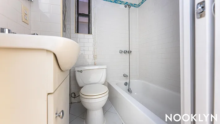Rented by Nooklyn NYC LLC | media 40