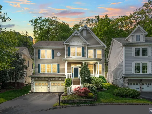7 Bears Den, Oakland, NJ 07436