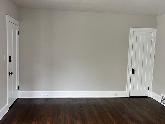 3rd image of 1193 Ethel Ave