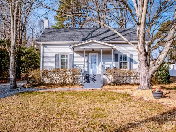 243 E Catawba Ave, Mooresville, NC 28115