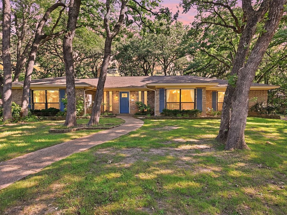 1st image of 2108 Edgewood Ct