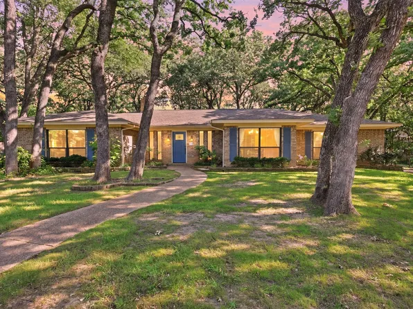 2108 Edgewood Ct, Arlington, TX 76013