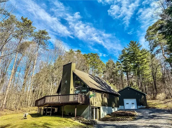 2930 Hatch Lake Rd, Eaton, NY 13334