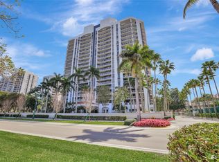 3598 Yacht Club Dr APT 703, Aventura, FL 33180