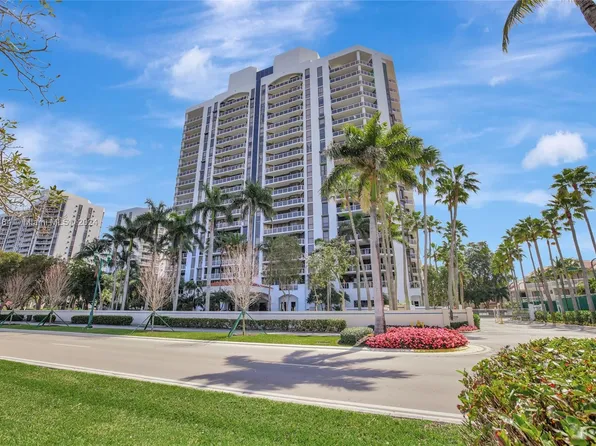 3598 Yacht Club Dr APT 703, Aventura, FL 33180